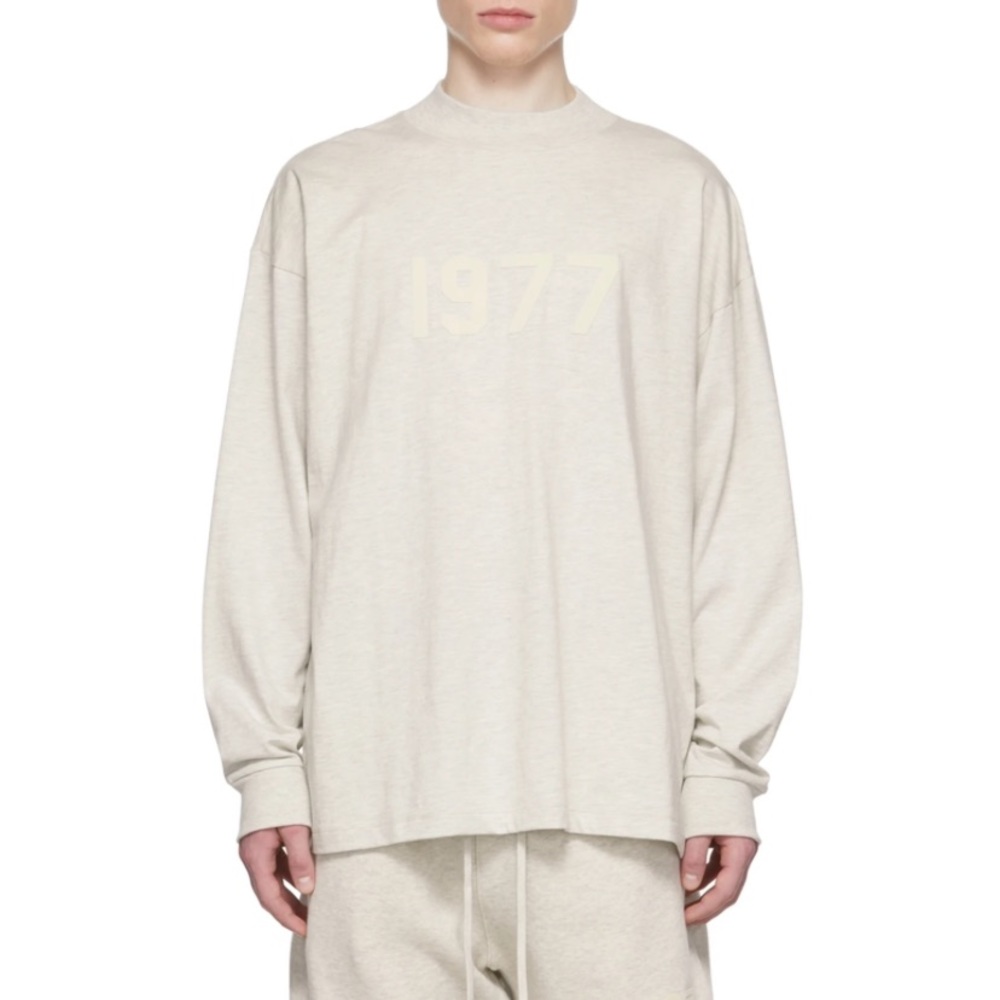 ESSENTIALS Off-White 1977 Long Sleeve T-ShirT, Unisex Small